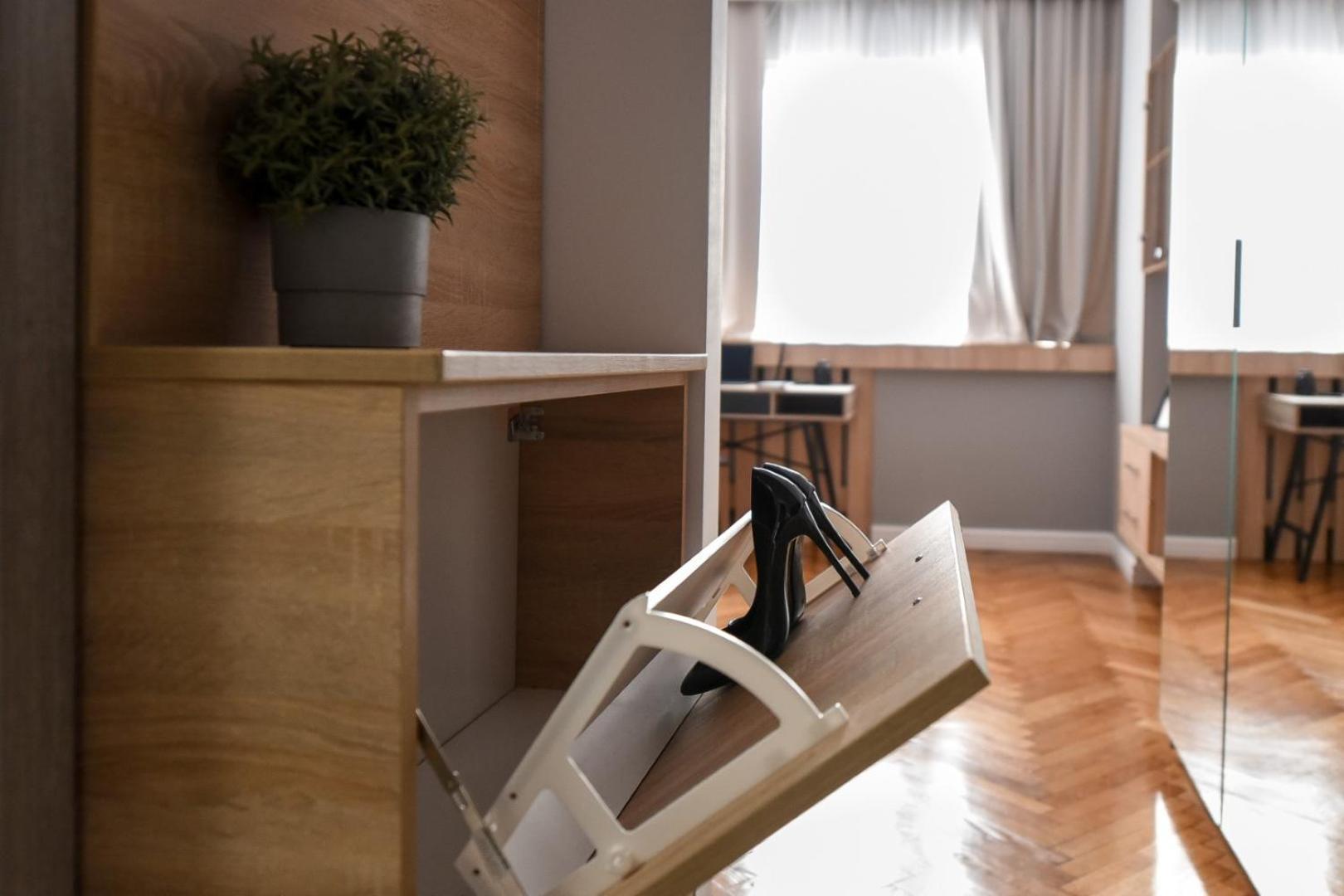 City Center Getaway - Cozy Accommodation For Your Perfect Stay Bukares Ruang foto