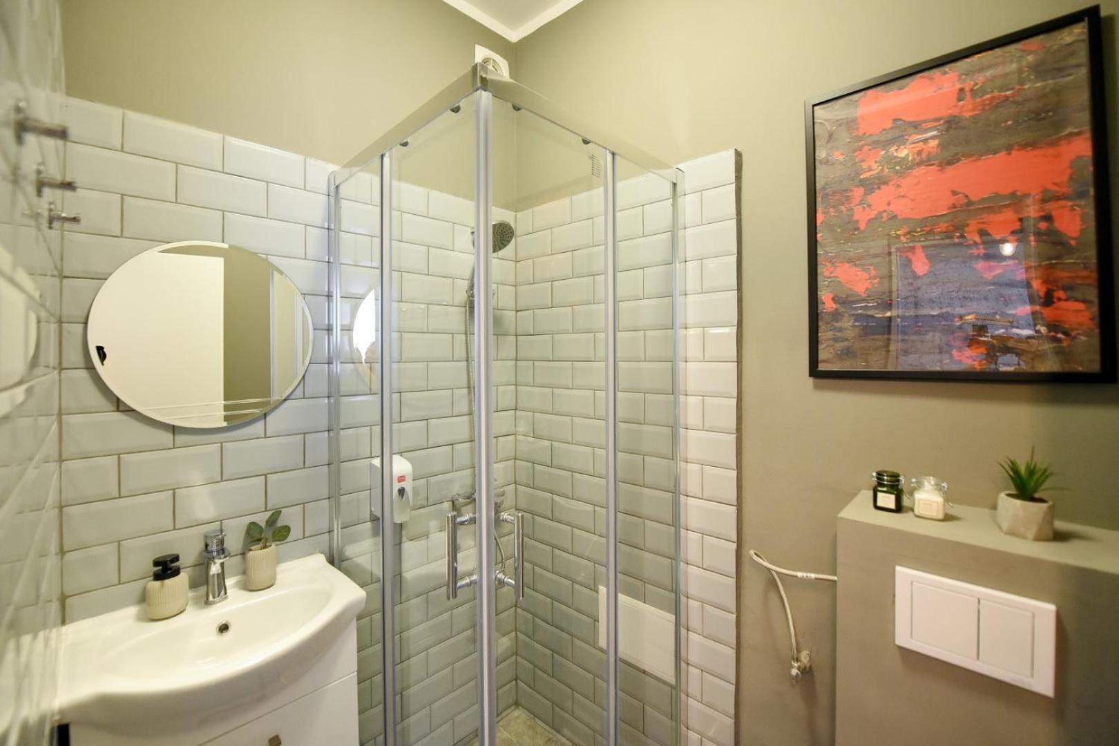 City Center Getaway - Cozy Accommodation For Your Perfect Stay Bukares Ruang foto